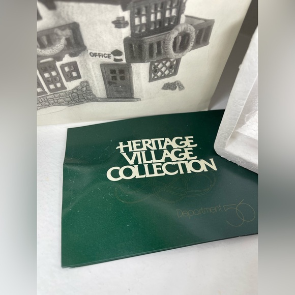 🆕Dickens Village series Dept 56 HVC “Mr Wickfield solicitor” David Copperfield - Picture 8 of 16